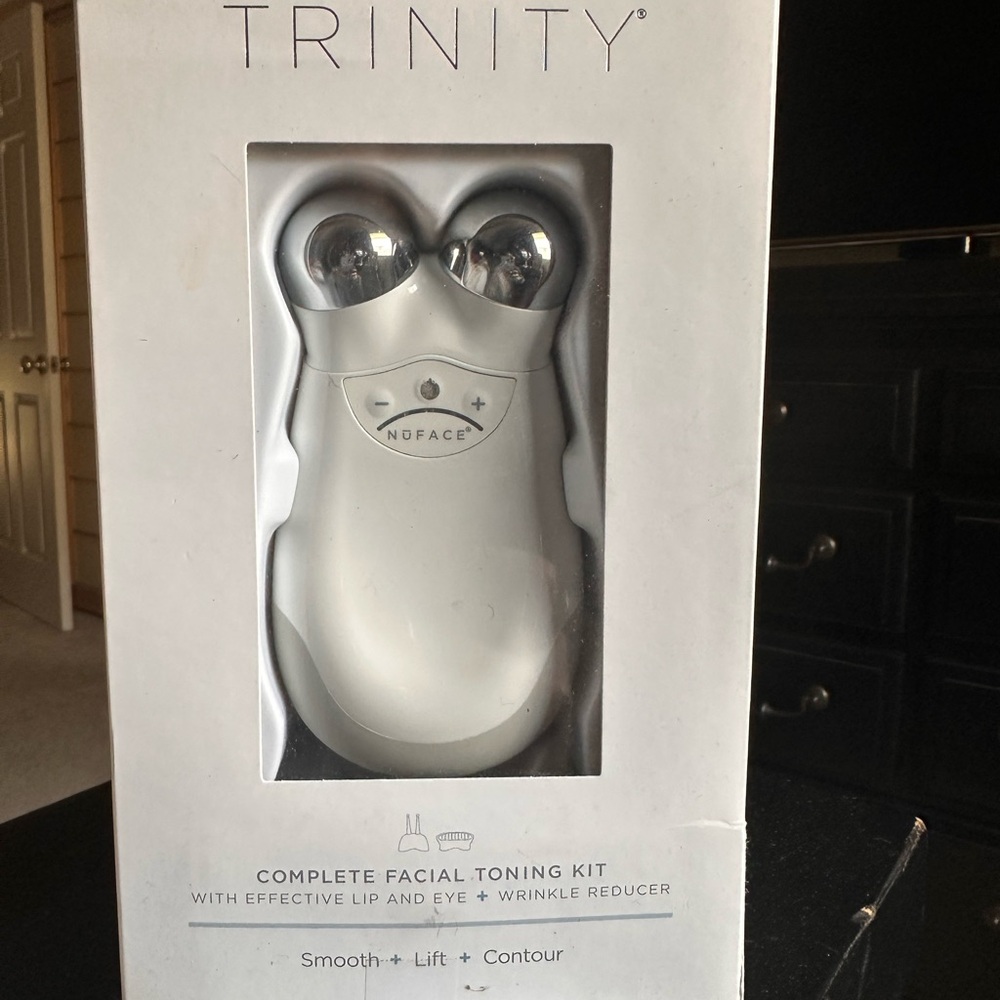 NuFace Trinity Complete Facial Toning Kit. NIB